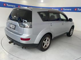Photo '7' of Mitsubishi Outlander