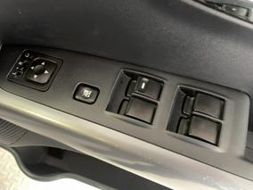 Photo '23' of Mitsubishi Outlander