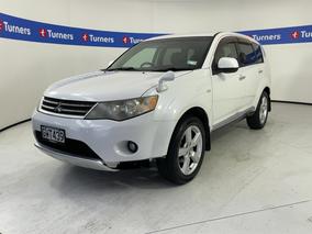 Photo '4' of Mitsubishi Outlander
