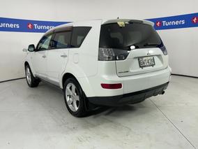 Photo '5' of Mitsubishi Outlander