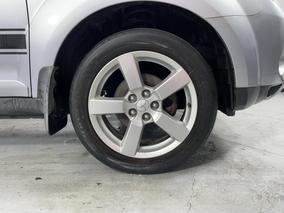 Photo '9' of Mitsubishi Outlander