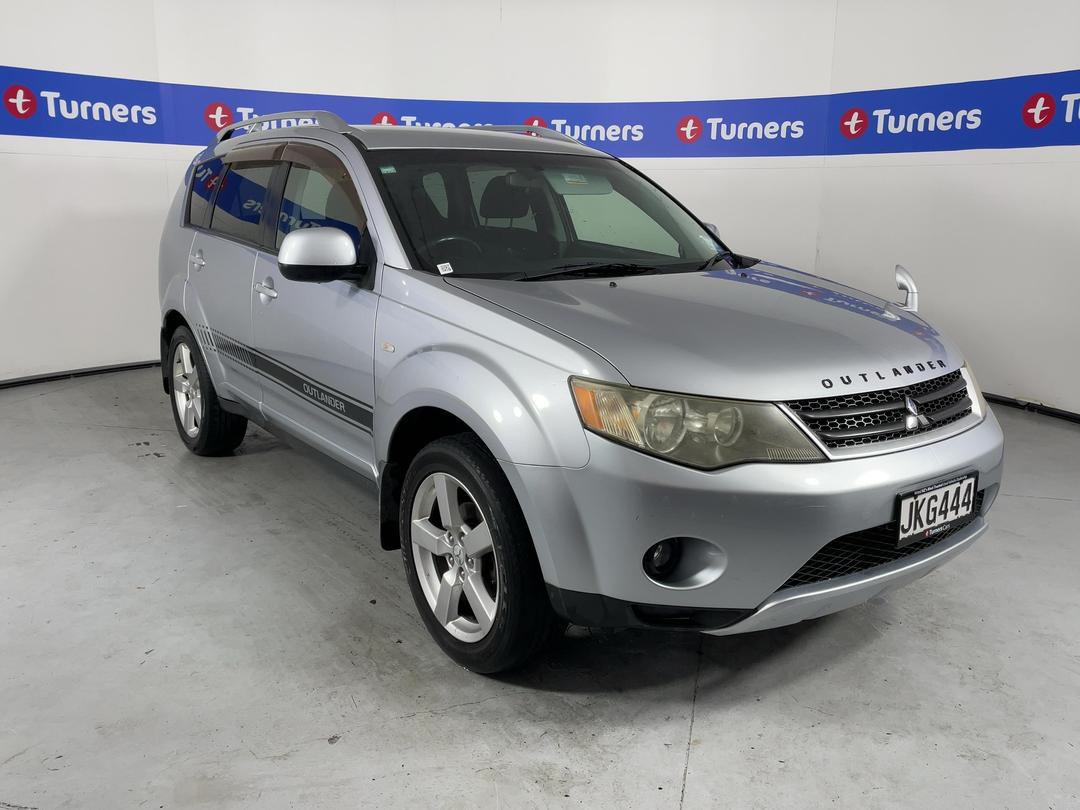 Photo '1' of Mitsubishi Outlander