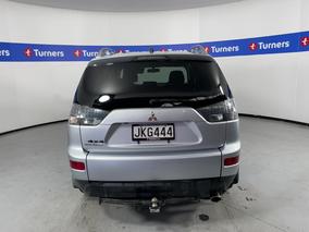 Photo '6' of Mitsubishi Outlander