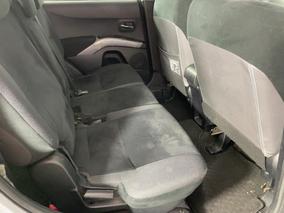 Photo '20' of Mitsubishi Outlander