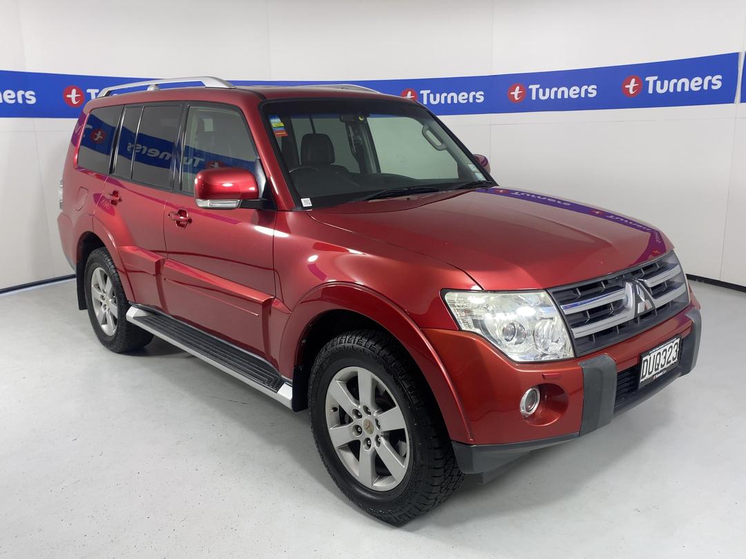 Photo '1' of Mitsubishi Pajero