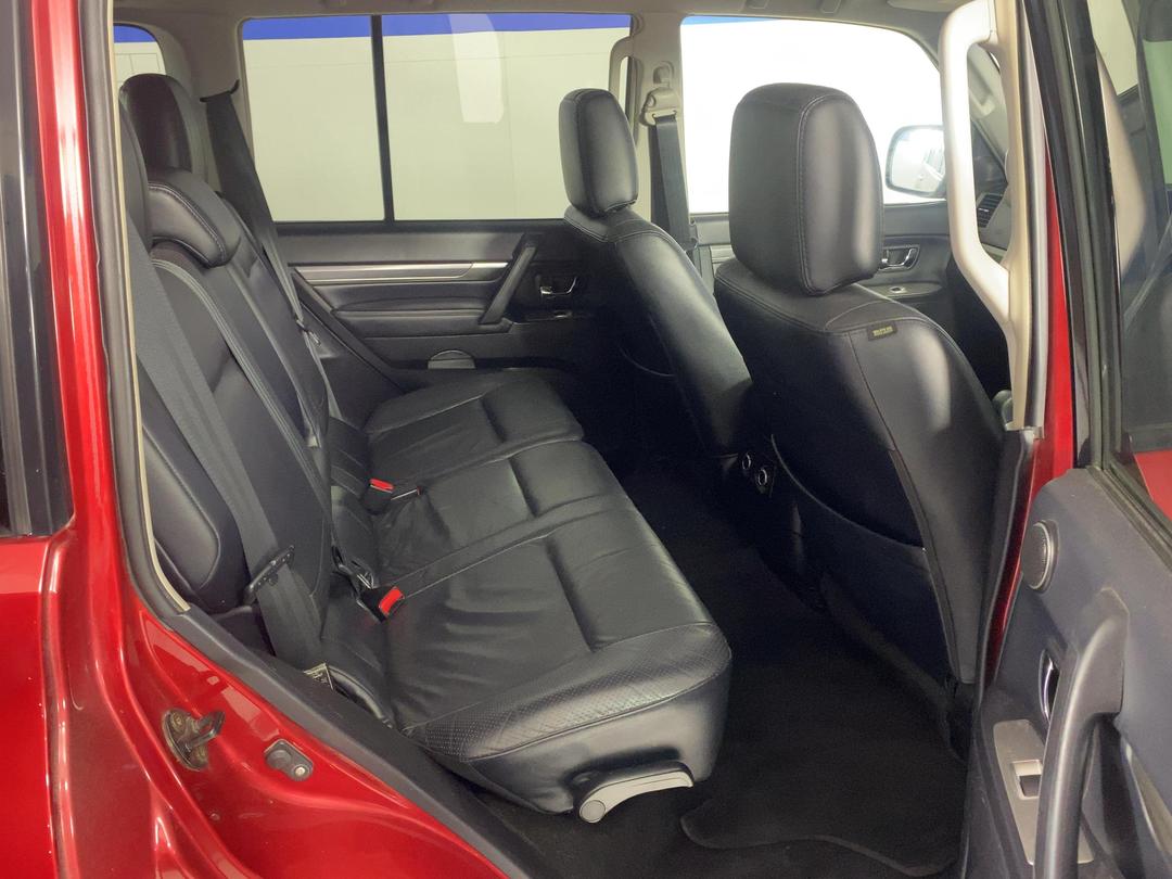 Photo '20' of Mitsubishi Pajero