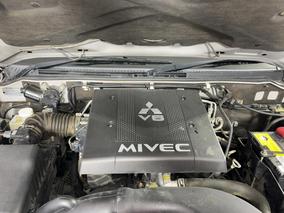 Photo '13' of Mitsubishi Pajero
