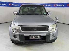 Photo '2' of Mitsubishi Pajero