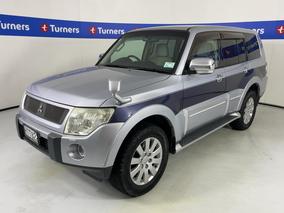 Photo '4' of Mitsubishi Pajero
