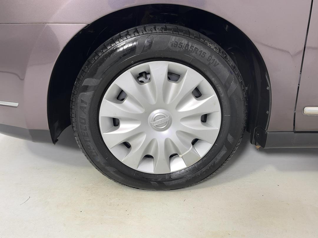 Photo '10' of Nissan Bluebird