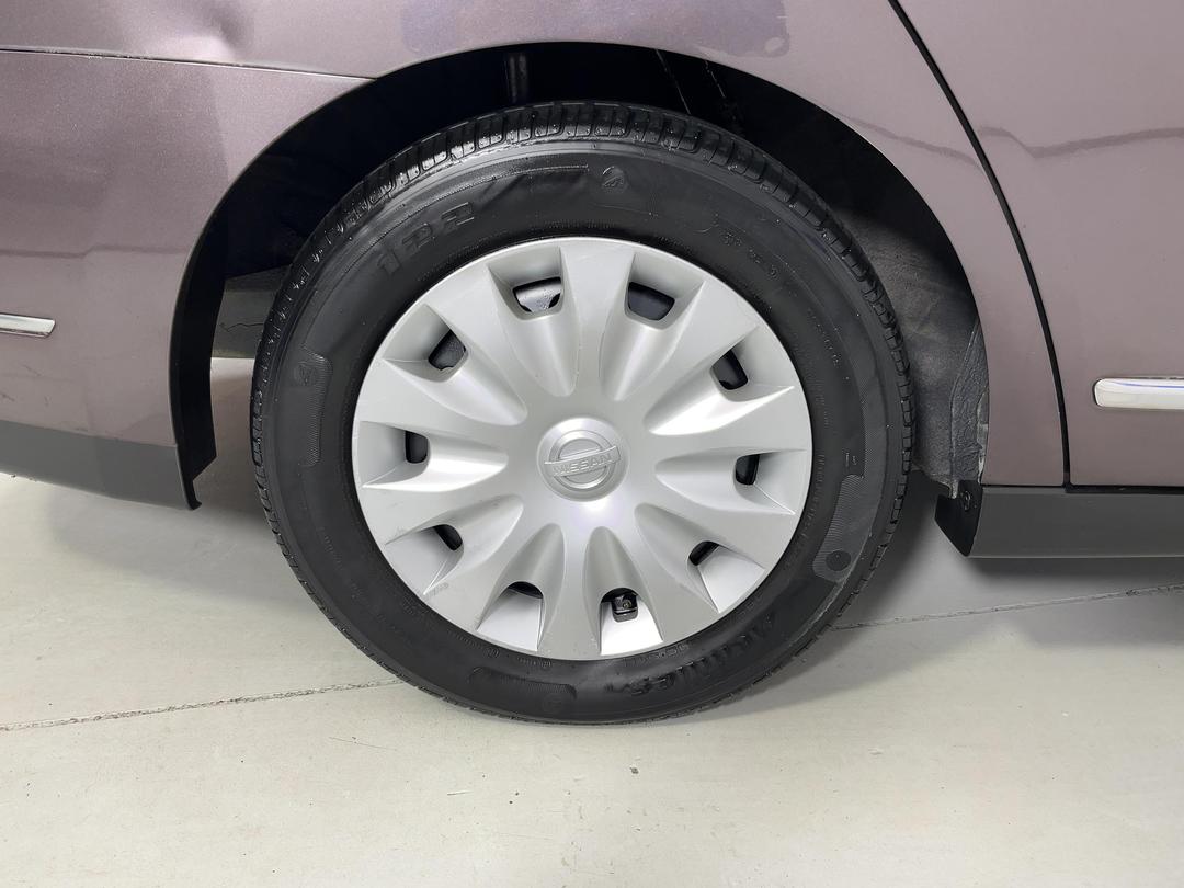 Photo '12' of Nissan Bluebird