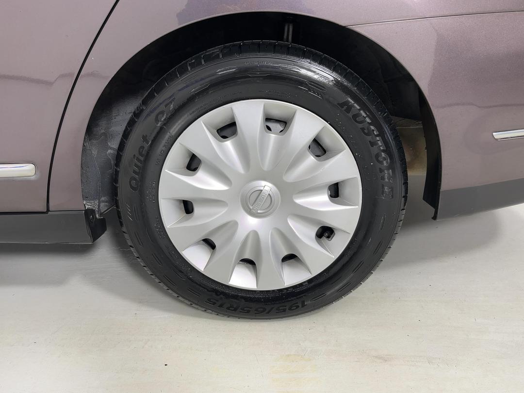 Photo '11' of Nissan Bluebird