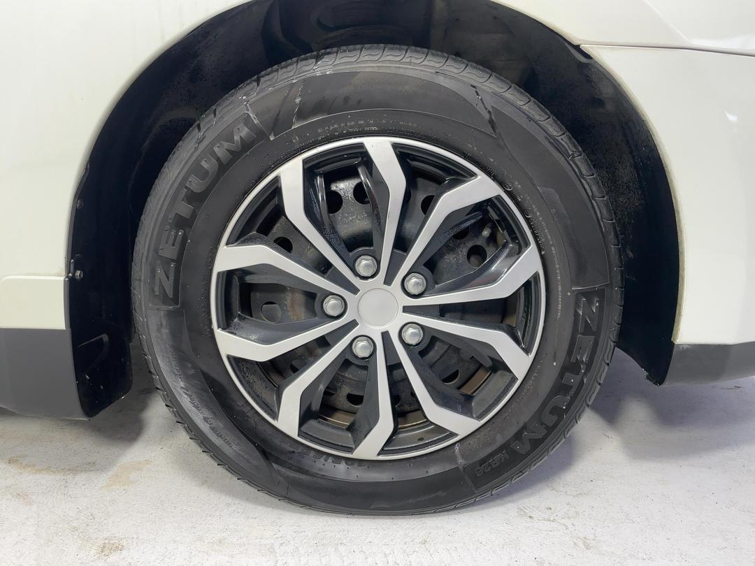 Photo '9' of Nissan Bluebird