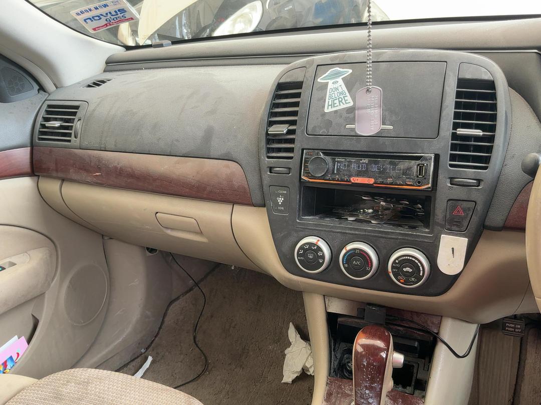 Photo '16' of Nissan Bluebird Sylphy Photo '16' of Nissan Bluebird Sylphy