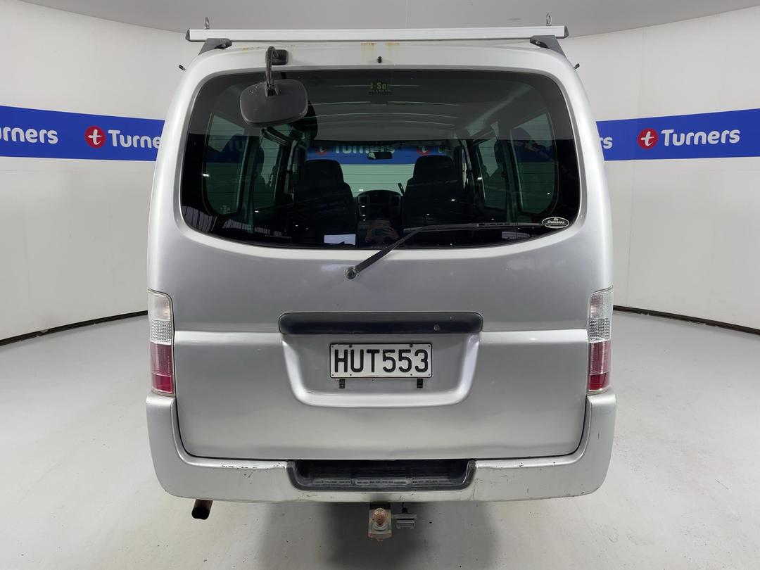 Photo '6' of Nissan Caravan