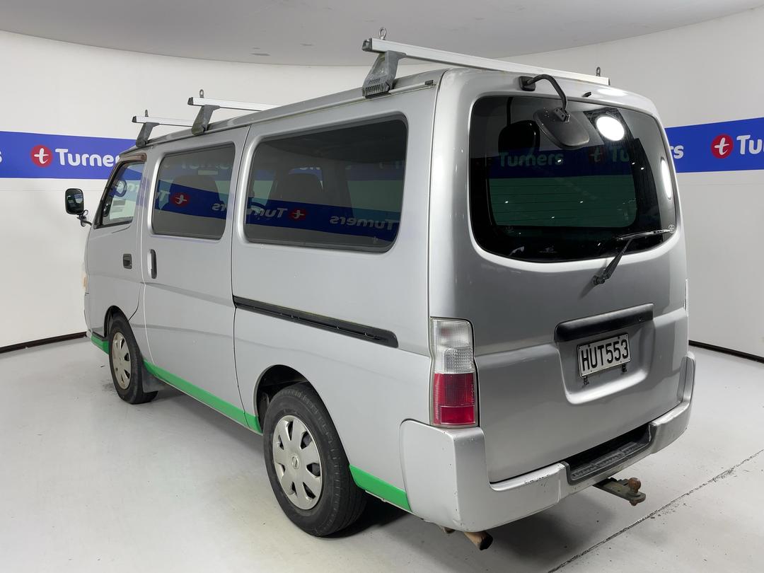Photo '5' of Nissan Caravan