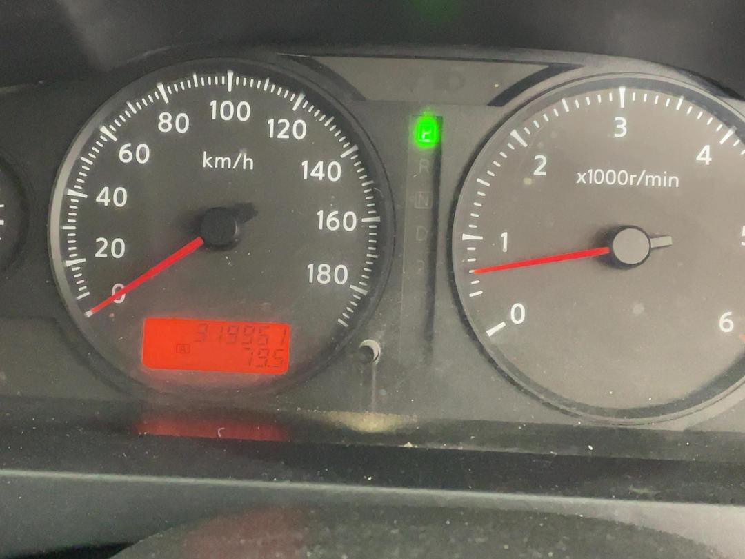 Photo '20' of Nissan Caravan