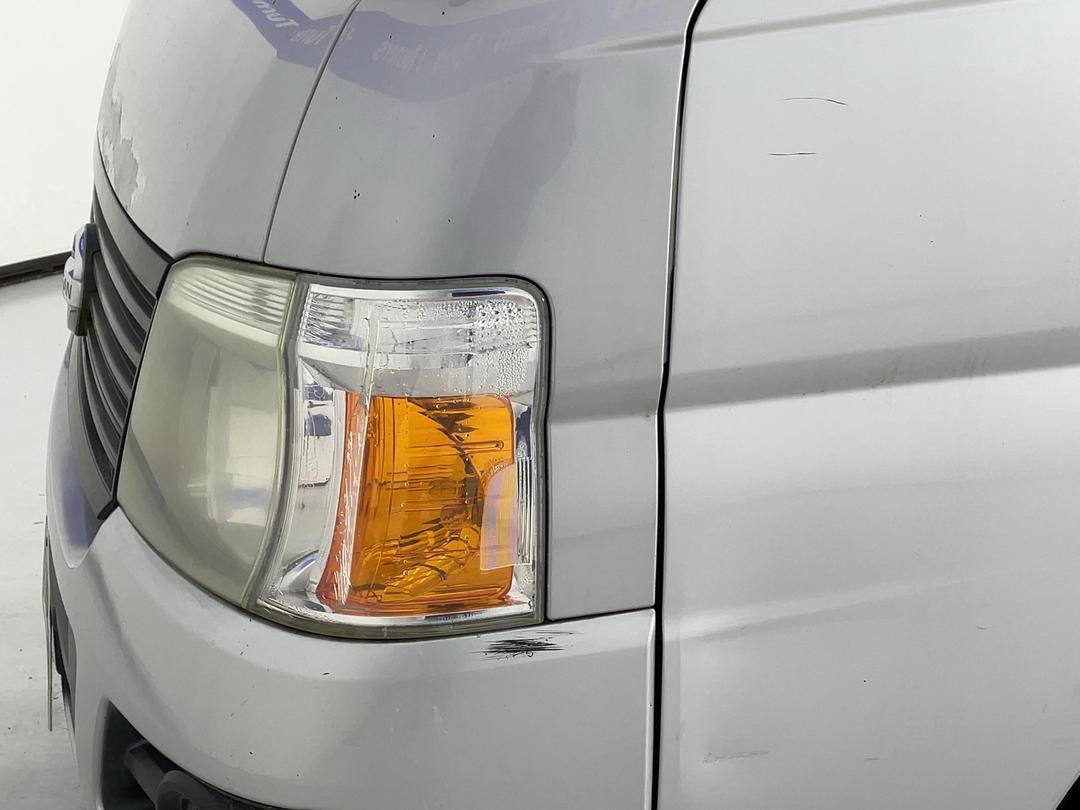 Photo '22' of Nissan Caravan