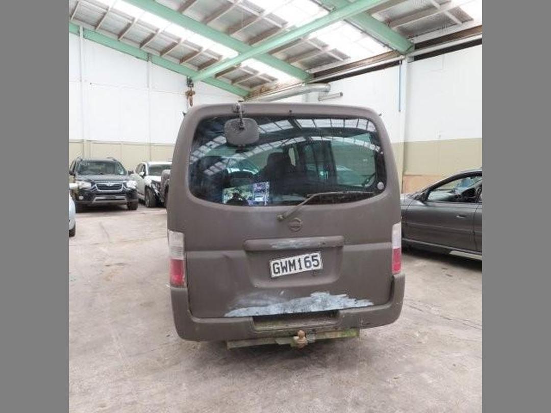 Photo '3' of Nissan Caravan