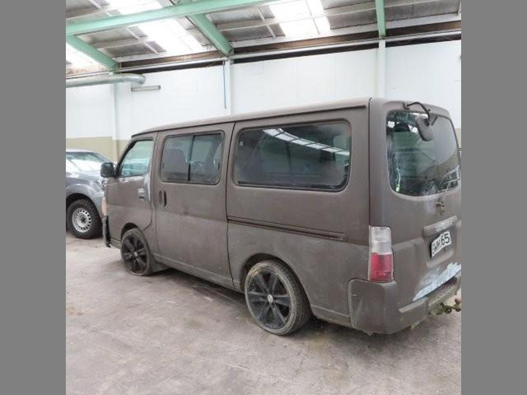 Photo '4' of Nissan Caravan
