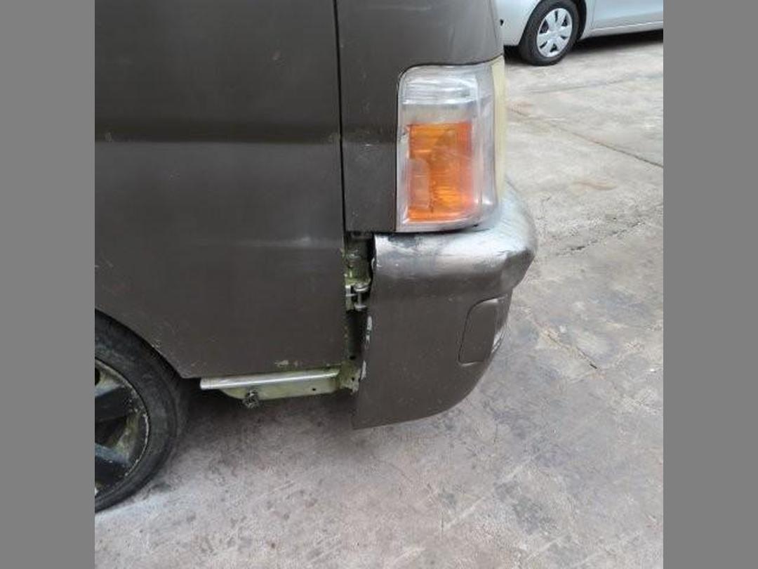 Photo '5' of Nissan Caravan