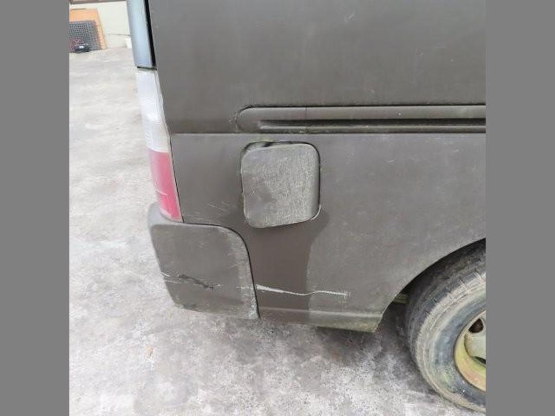 Photo '8' of Nissan Caravan