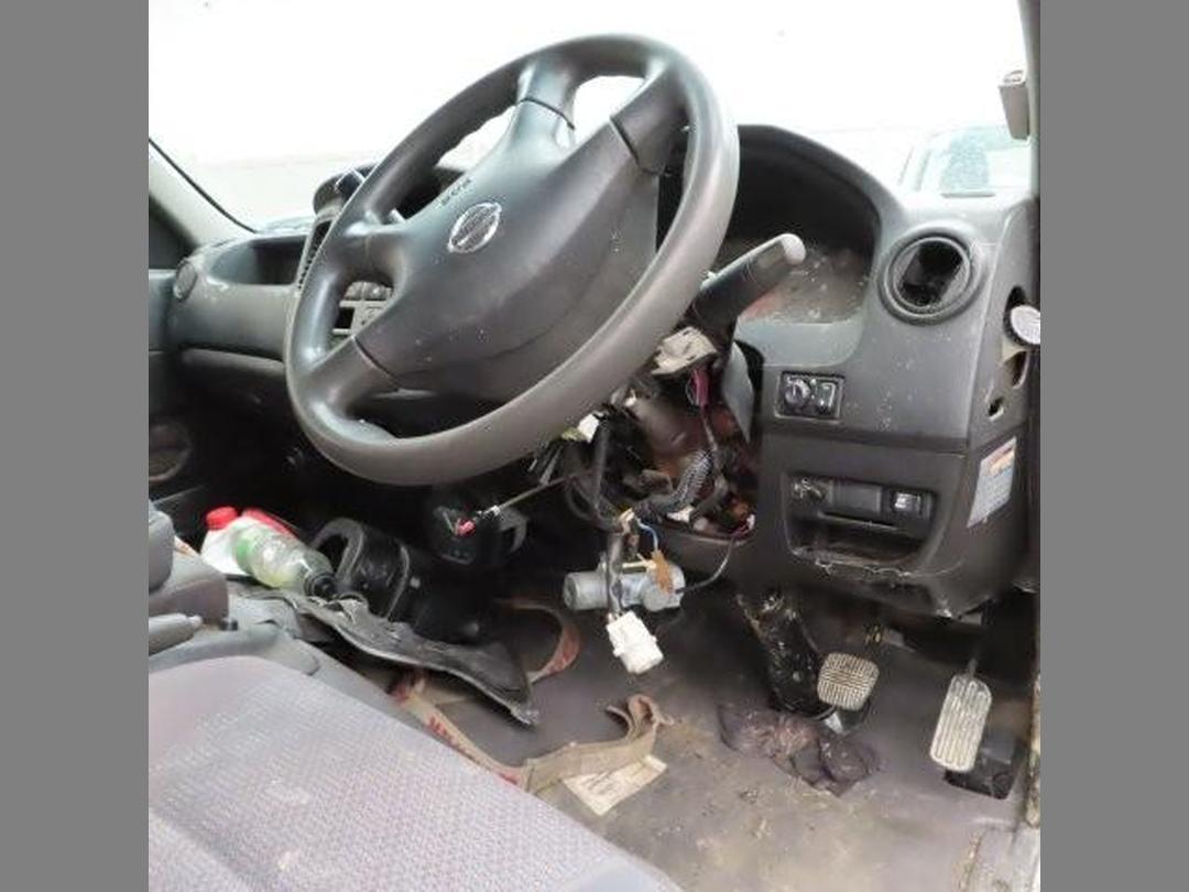 Photo '15' of Nissan Caravan