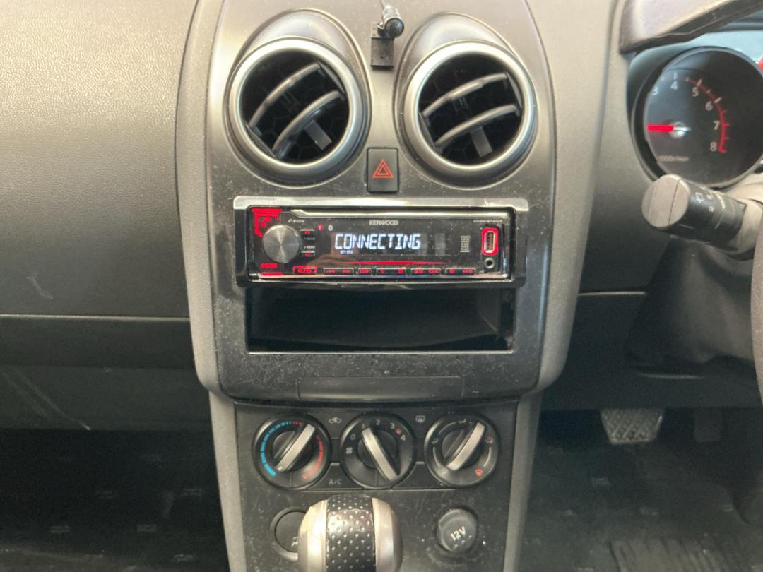 Photo '16' of Nissan Dualis