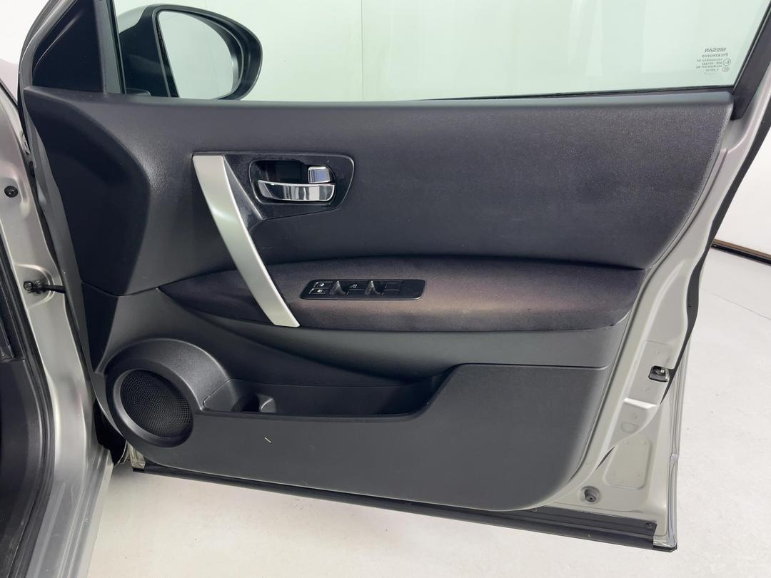 Photo '15' of Nissan Dualis