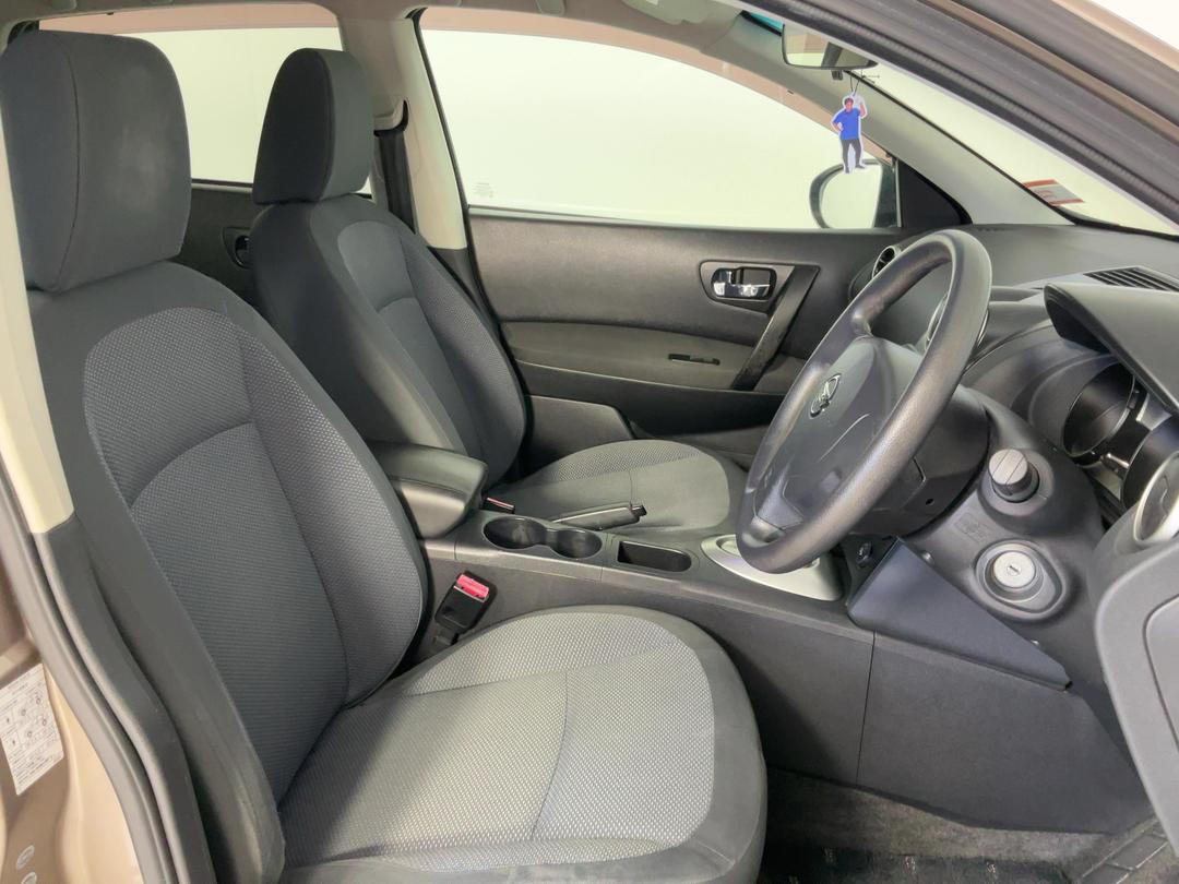 Photo '16' of Nissan Dualis