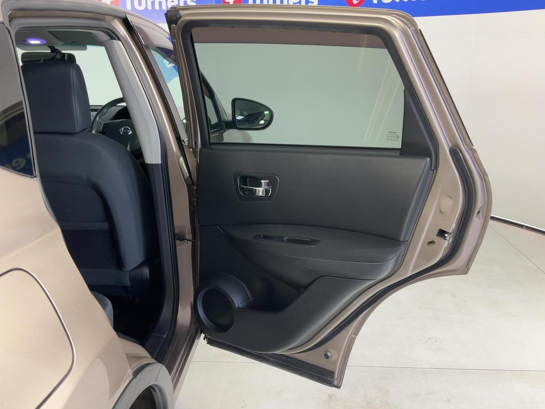 Photo '19' of Nissan Dualis