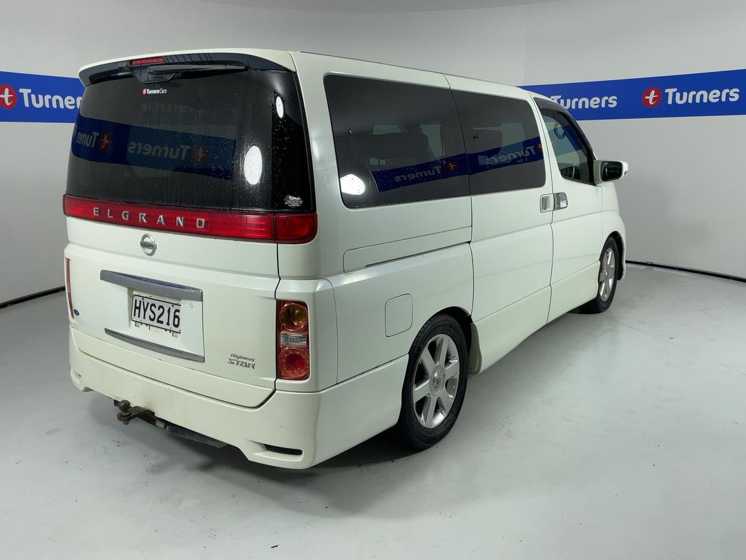 Photo '7' of Nissan Elgrand