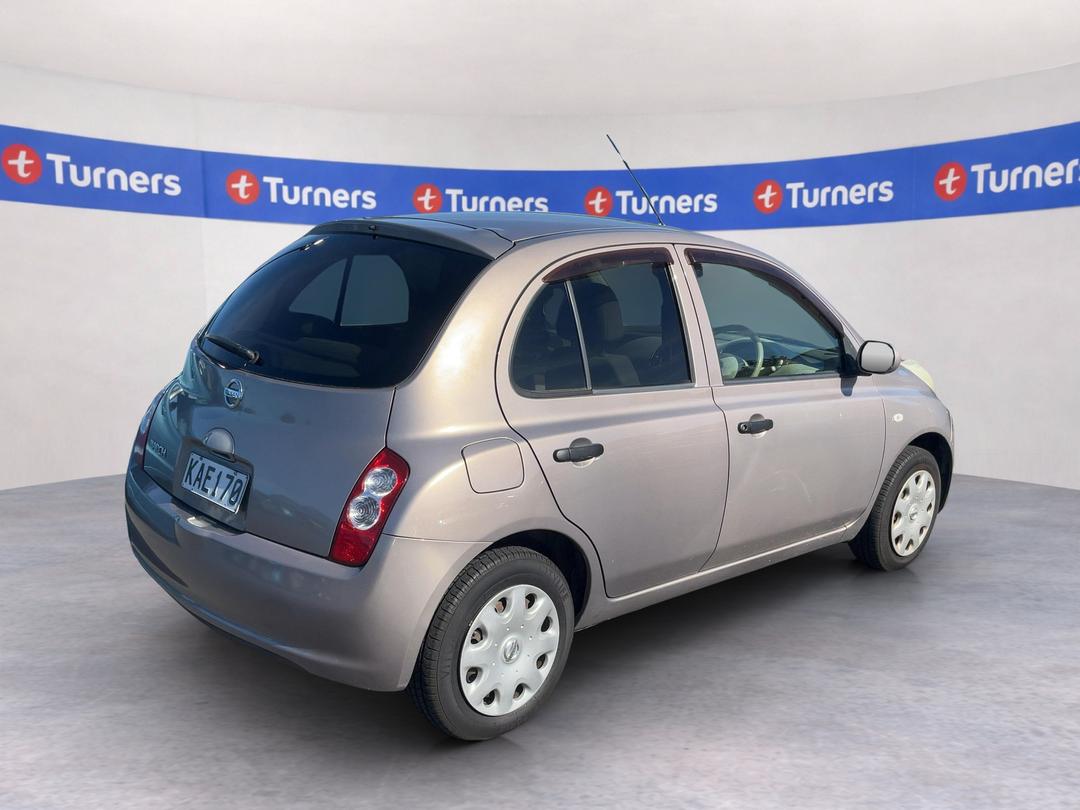 Photo '4' of Nissan March Photo '4' of Nissan March