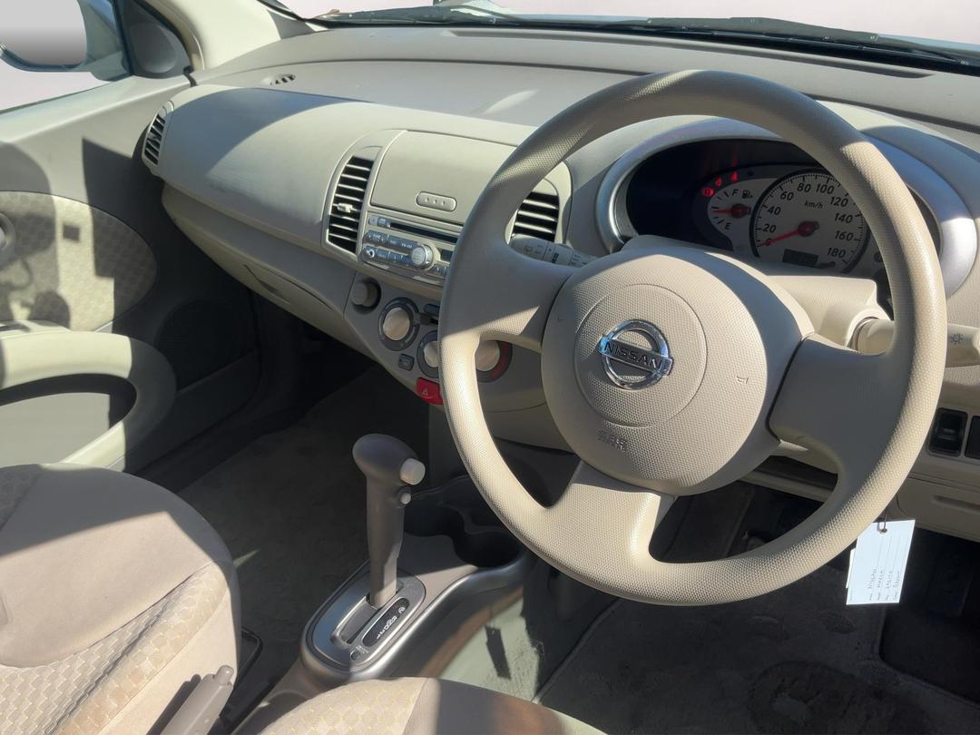 Photo '9' of Nissan March Photo '9' of Nissan March