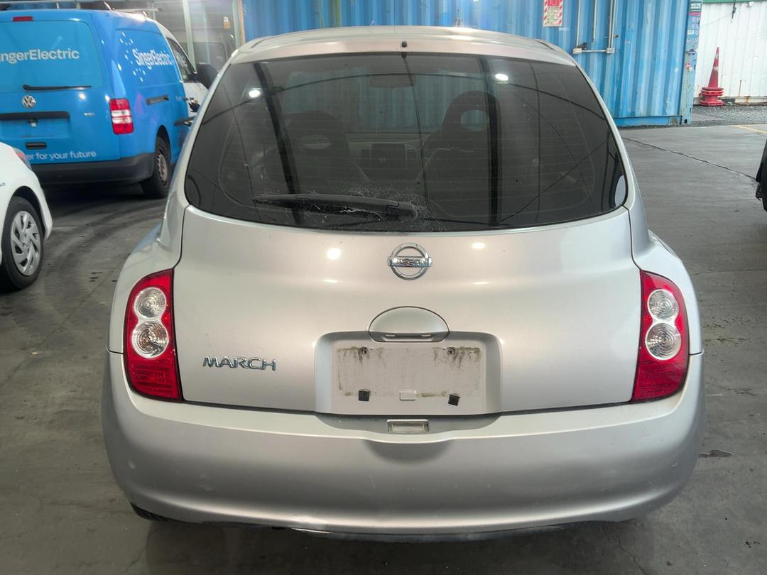 Photo '5' of Nissan March
