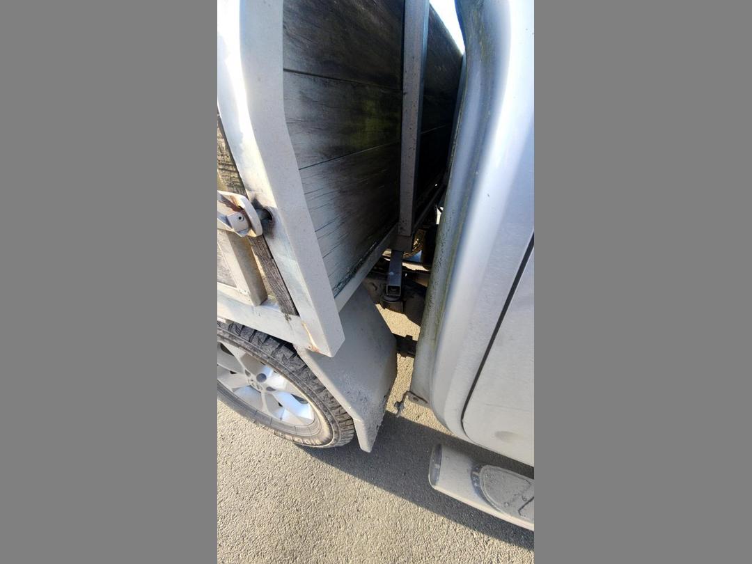 Photo '4' of Nissan Navara