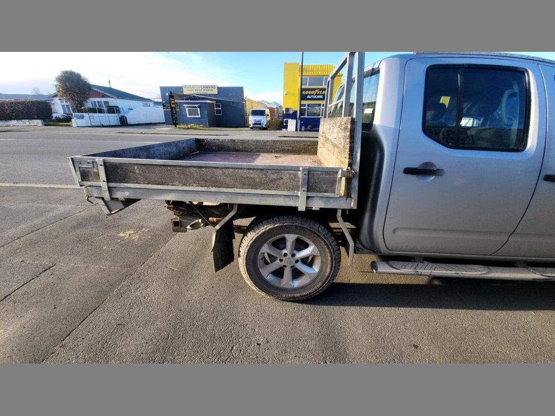 Photo '6' of Nissan Navara