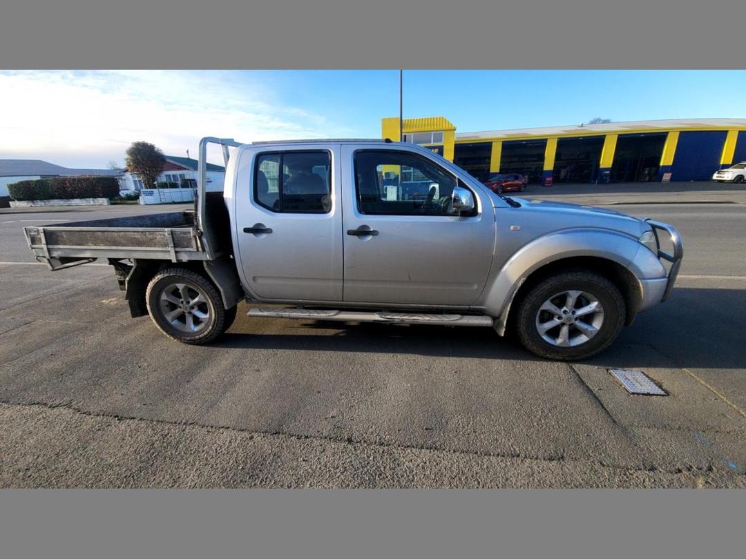 Photo '18' of Nissan Navara