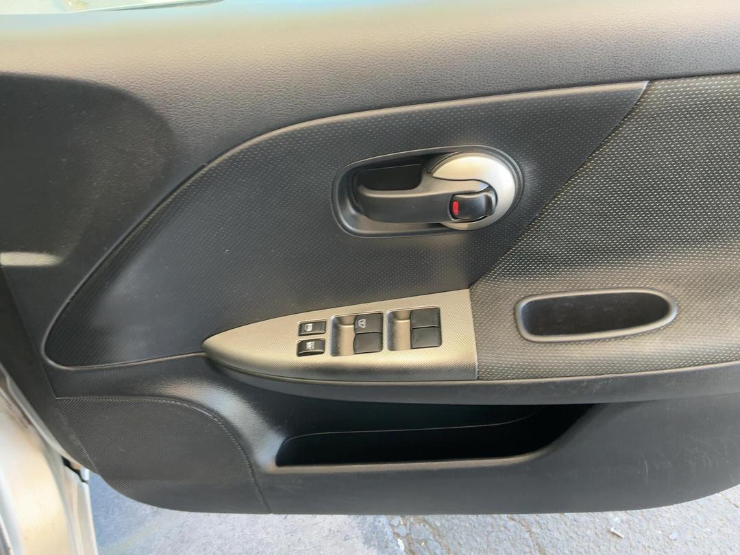 Photo '7' of Nissan Note Photo '7' of Nissan Note