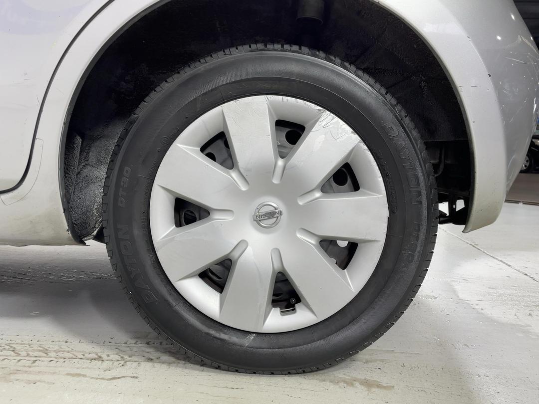 Photo '11' of Nissan Note