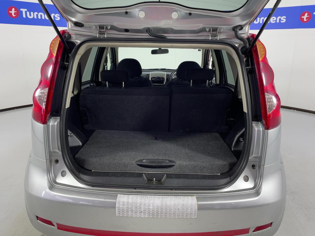 Photo '14' of Nissan Note