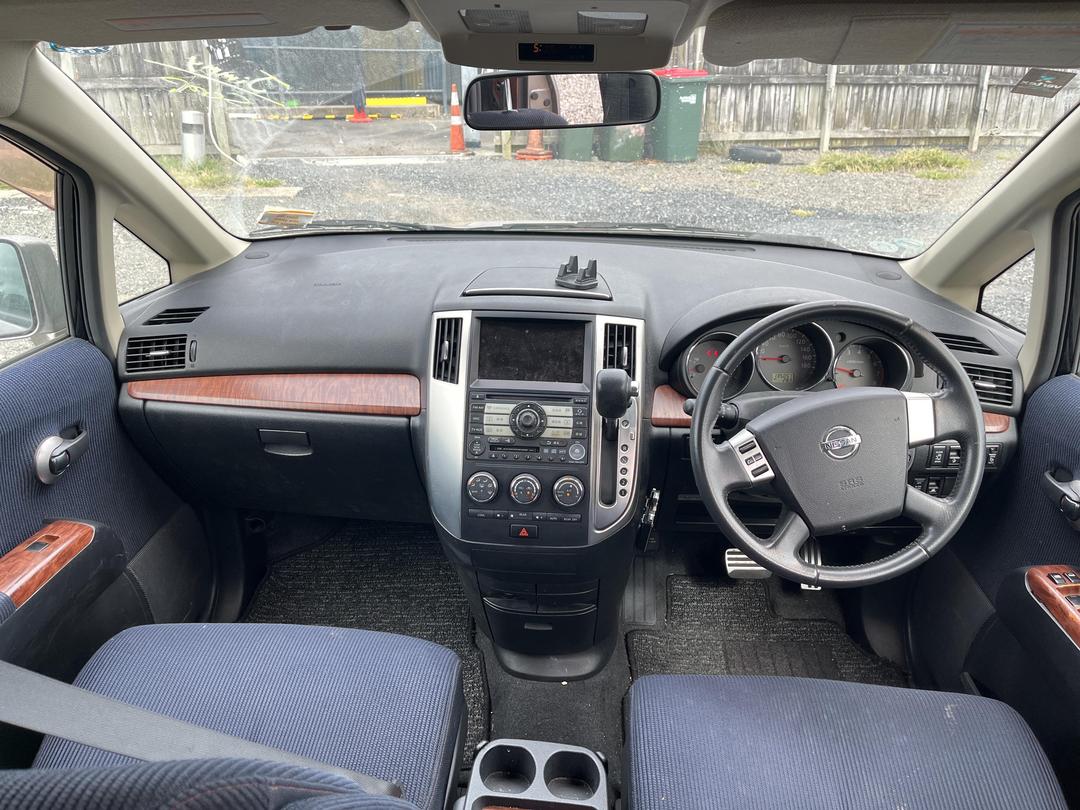 Photo '15' of Nissan Presage 2.5 Highway Star