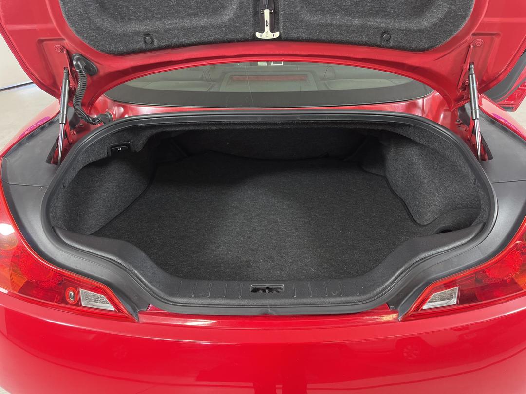 Photo '14' of Nissan Skyline