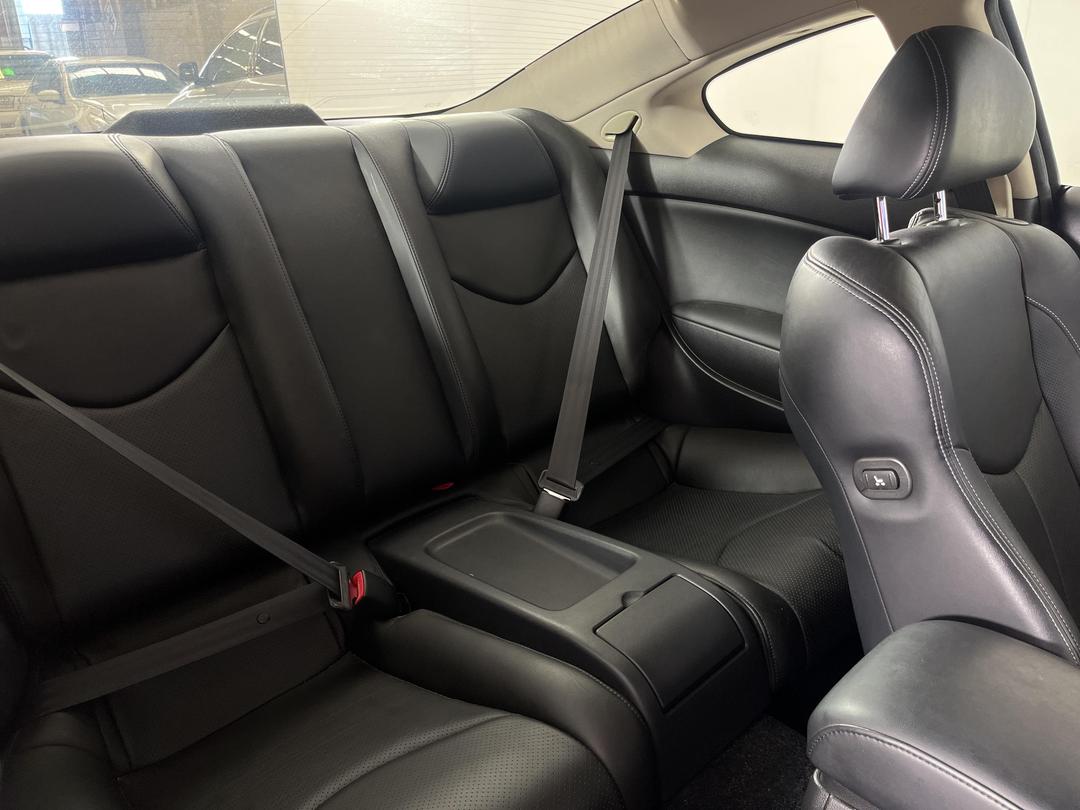 Photo '19' of Nissan Skyline