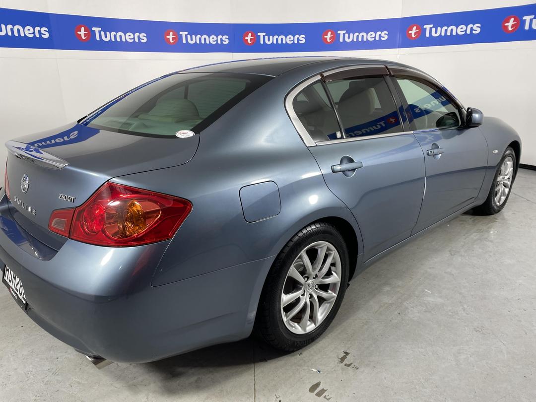 Photo '7' of Nissan Skyline