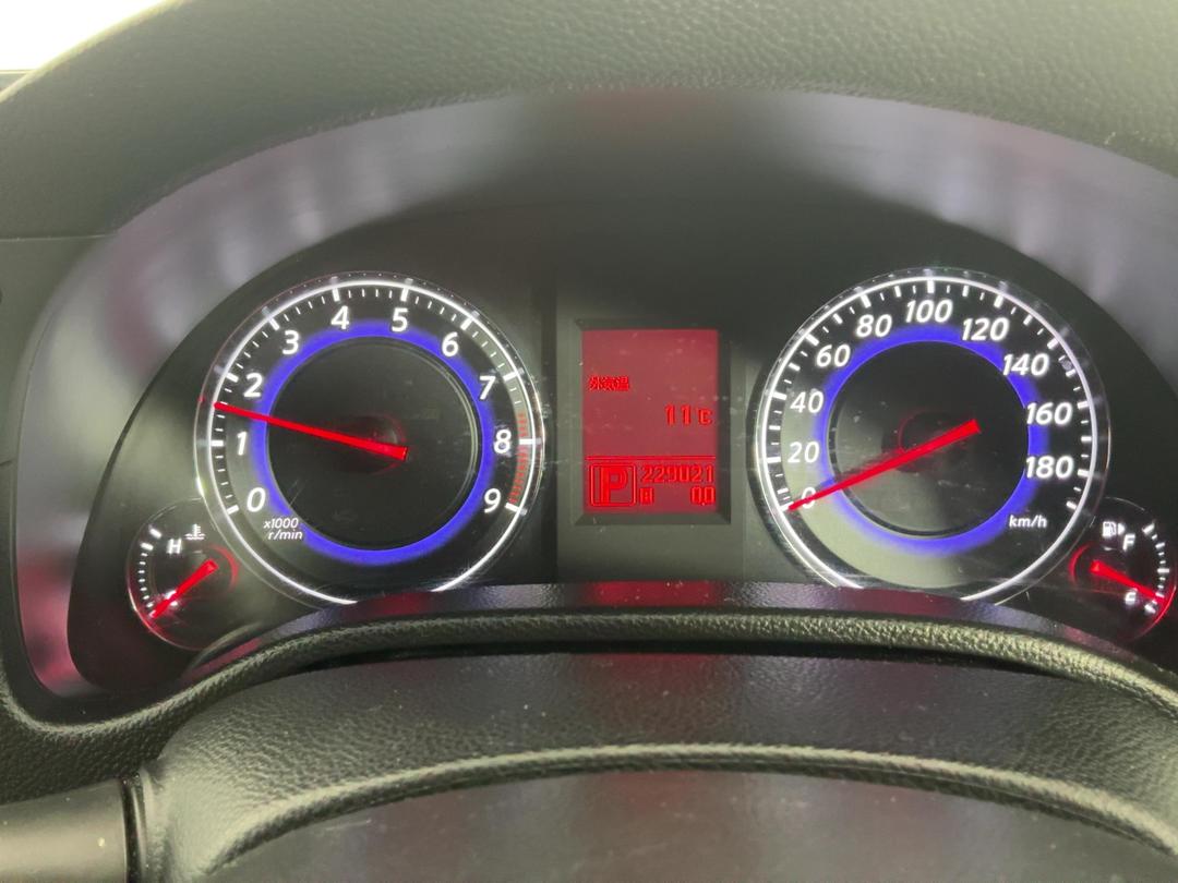 Photo '21' of Nissan Skyline