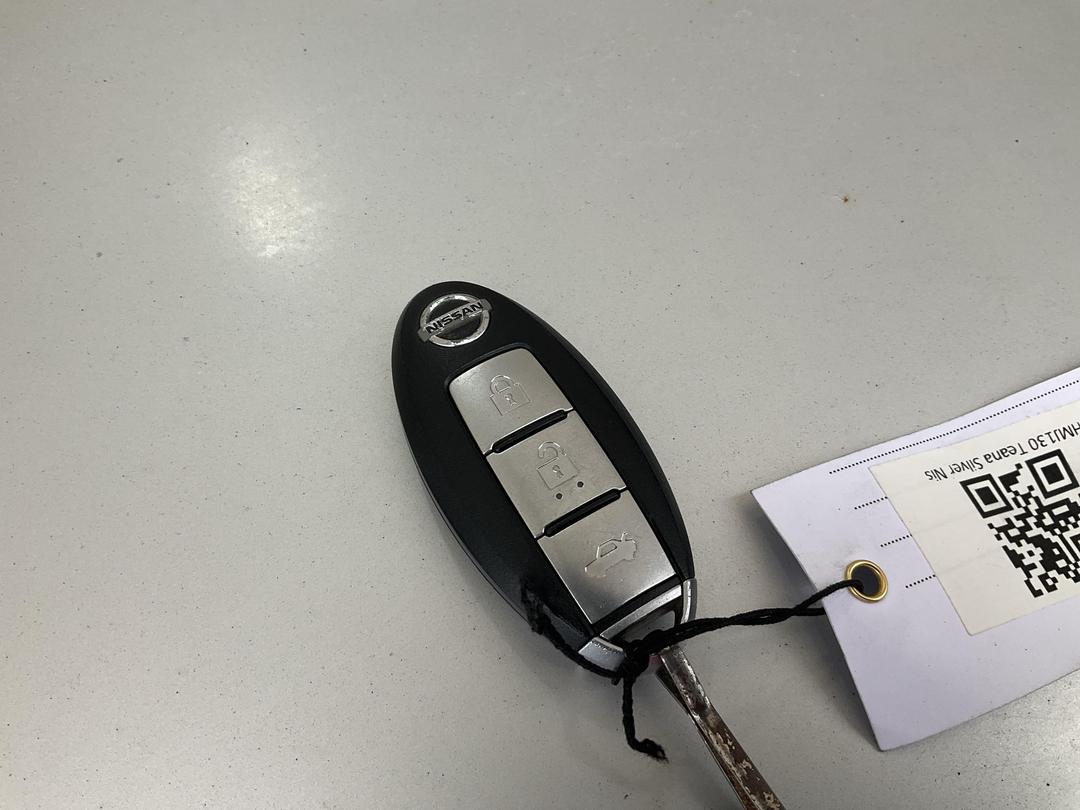 Photo '26' of Nissan Teana