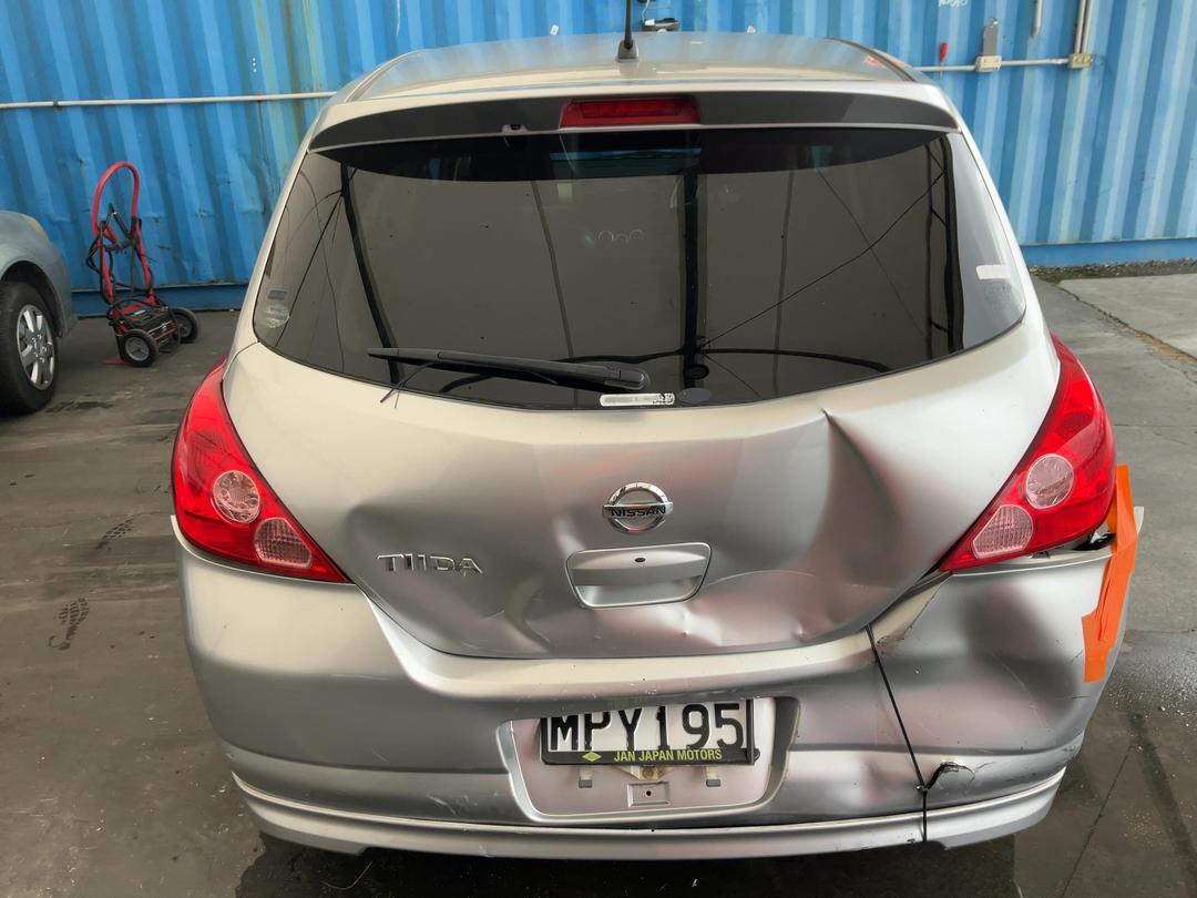 Photo '4' of Nissan Tiida