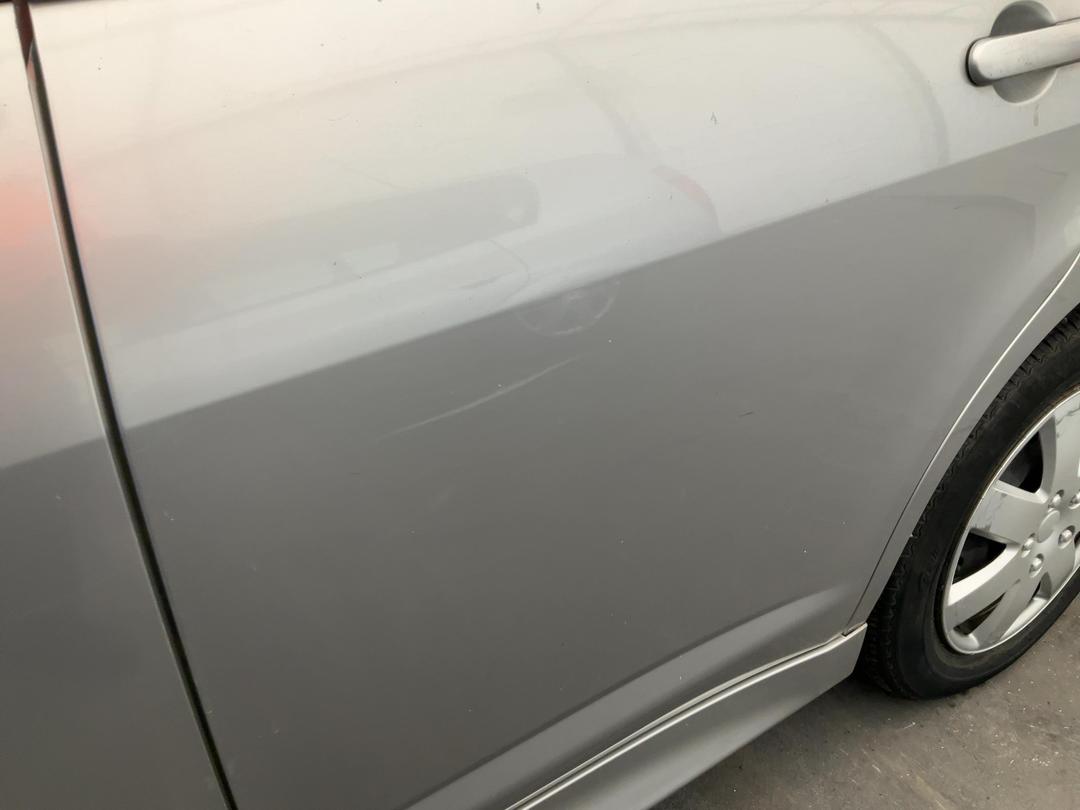 Photo '20' of Nissan Tiida