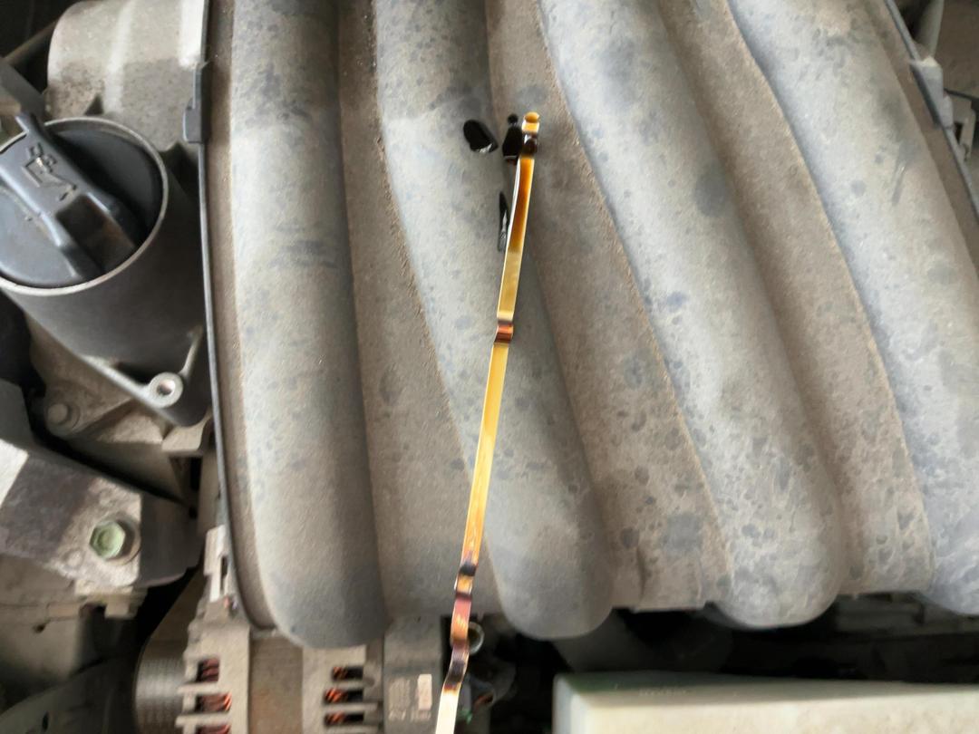 Photo '32' of Nissan Tiida